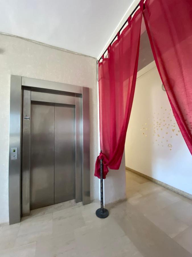 레체 L'Attico Piazza Sant'Oronzo B&B 외부 사진